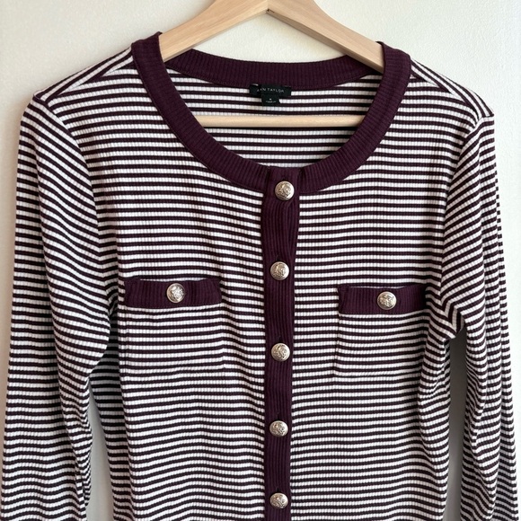 Ann Taylor Women’s Stripe Purple Button Knit Sweater M - Picture 4 of 9